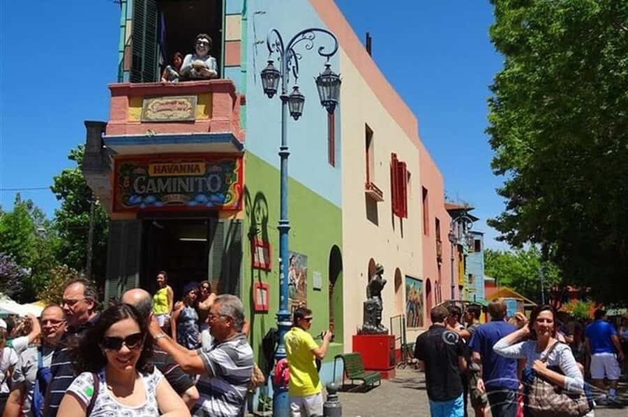 5hs Small Group City Tour of Buenos Aires with Street Food - Why this Buenos Aires tour feels efficient (and not rushed)