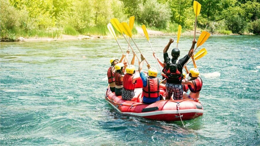 Andalucia: Rafting Experience on Río Genil - Start Point at Casa Rural La Barca: Getting Ready in Palenciana