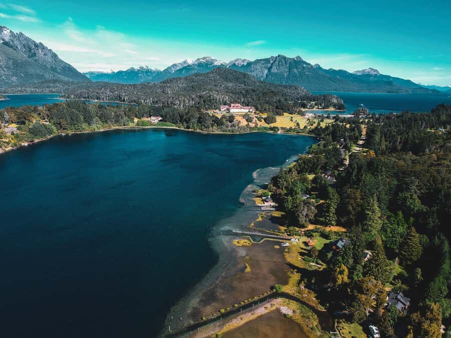 Bariloche: 7 Lakes & San Martin de Los Andes Road Trip - Coach Day Logistics: Timing, Bathrooms, and Charging Reality