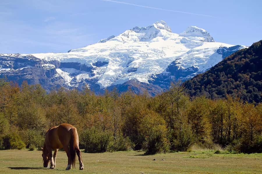 Bariloche: Cerro Tronador and Ventisquero Negro Glacier Tour - Isla Corazón Viewpoint and Lake Mascardi: Where the Day Starts to Click
