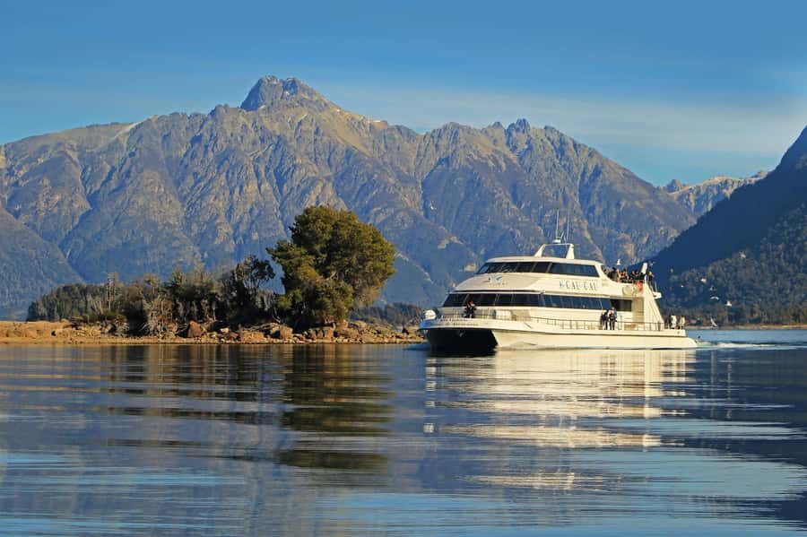 Bariloche: Victoria Island and Arrayanes Forest Navigation - Pickup to Puerto Pañuelo: the part that can feel long