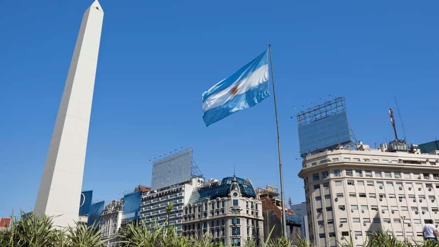 Best of Buenos Aires: Private Walking Tour with a Local - Starting at Plaza de Mayo: the square that frames the city