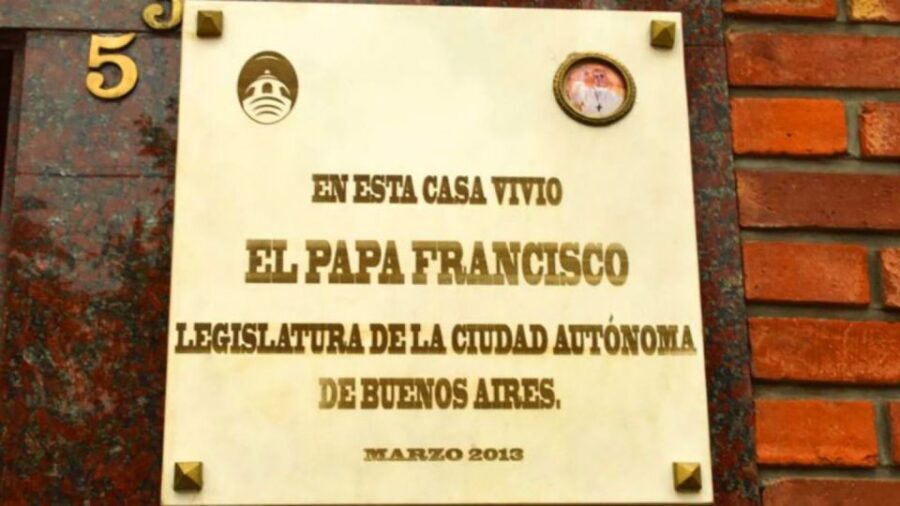 Buenos Aires 3-Hour Small Group Pope Francis Tour - Accessibility and What to Confirm Before Booking