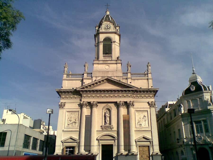 Buenos Aires 3-Hour Small Group Pope Francis Tour - Flores Childhood Stops: Home, Schools, and Basilica San José de Flores