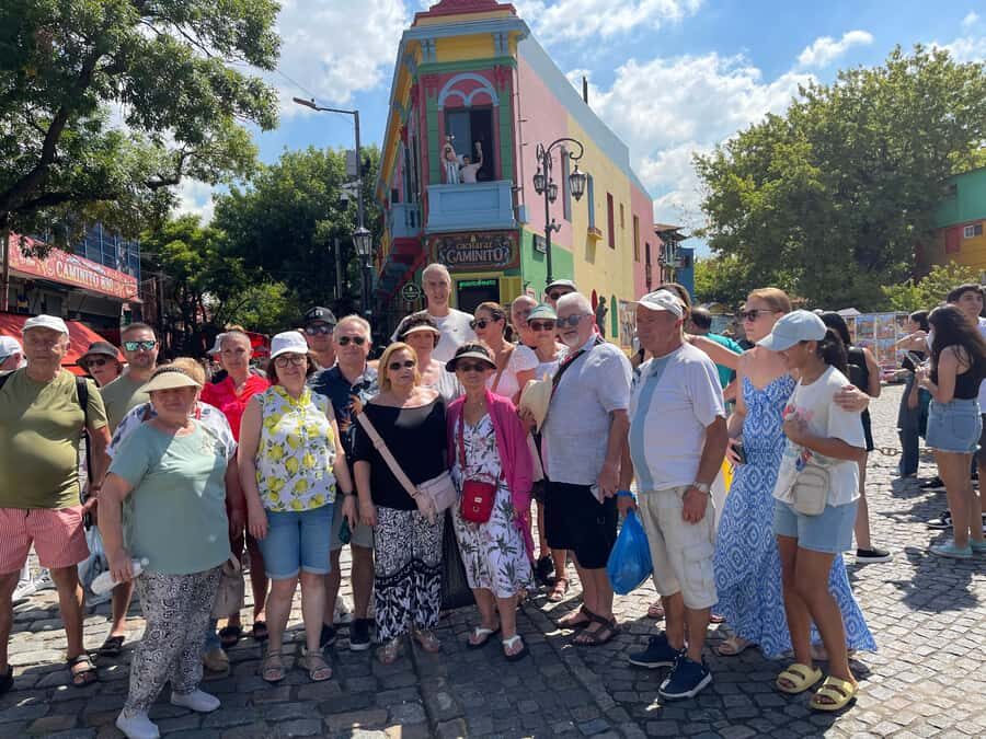 Buenos Aires: Customizable City Tour in Polish - Price check: $50 per group up to four