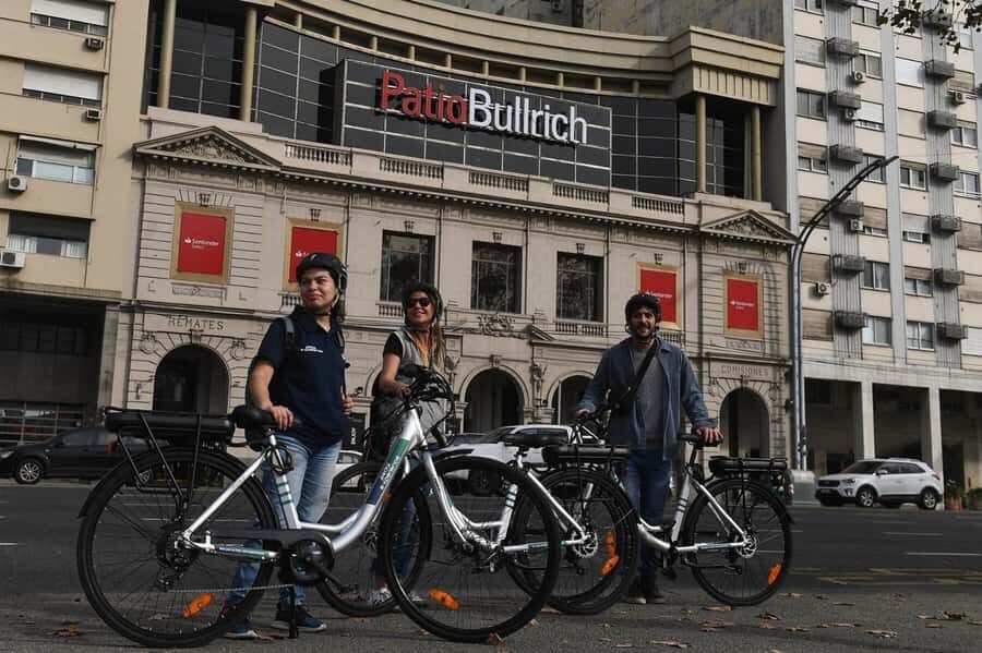 Buenos Aires: E-Bike Tour in the North Circuit of Buenos Aires - Luna Park: when Buenos Aires turns show-business bright