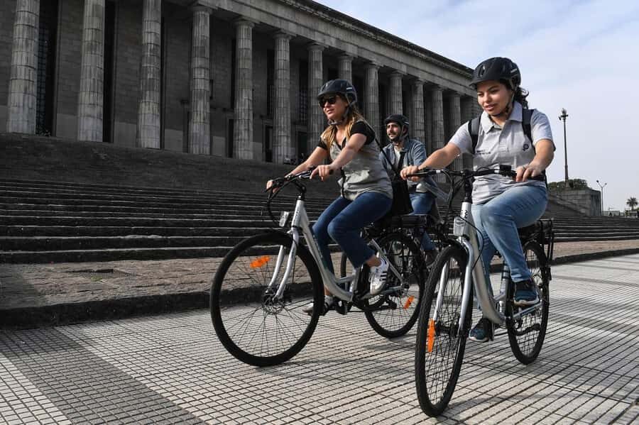 Buenos Aires: E-Bike Tour in the North Circuit of Buenos Aires - The “pass in front” sights: Jardin Japonés, Palermo Lakes, and quick photo angles