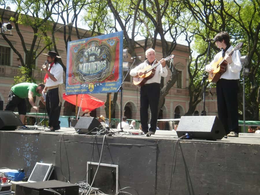Buenos Aires Fairs: San Telmo & Mataderos Cultural Tour - Should you book Buenos Aires Fairs: San Telmo & Mataderos Cultural Tour?