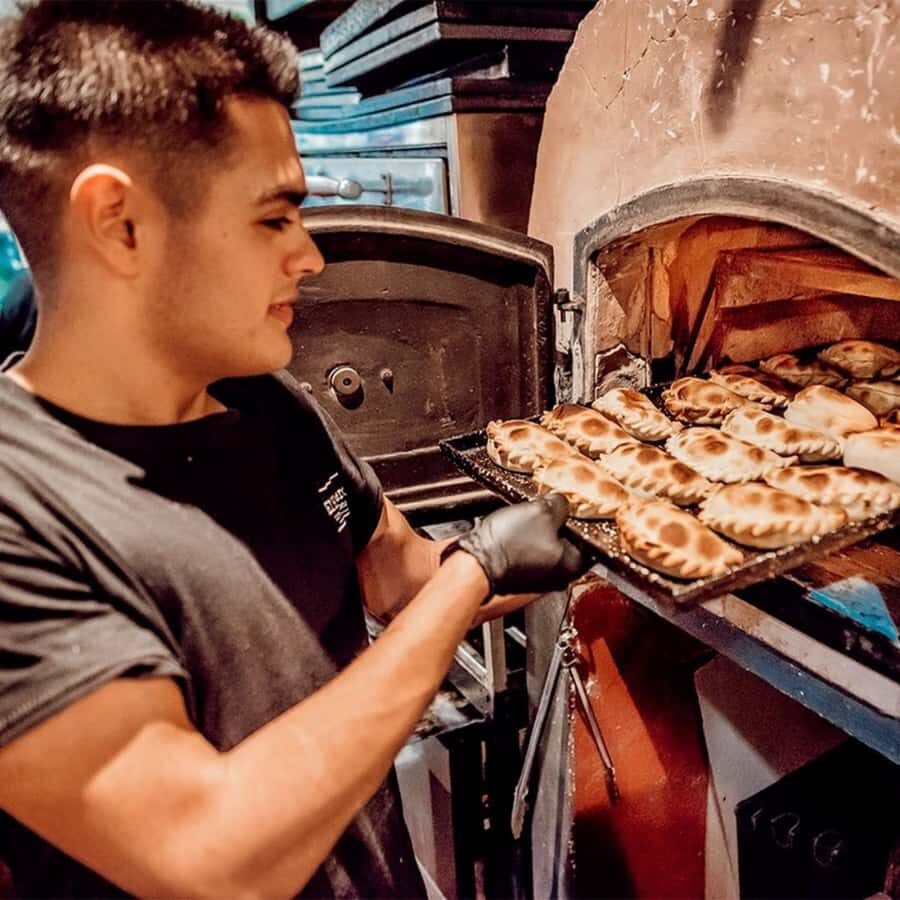 Buenos Aires Gastronomic Immersion Tour - San Telmo Market Empanadas: Filling, Crust, and Timing