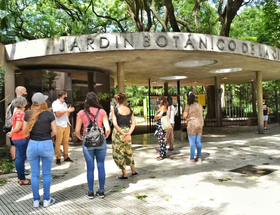 Buenos Aires: Palermo Soho Guided Walking Tour - Value check: is $17 worth it for Palermo Soho?