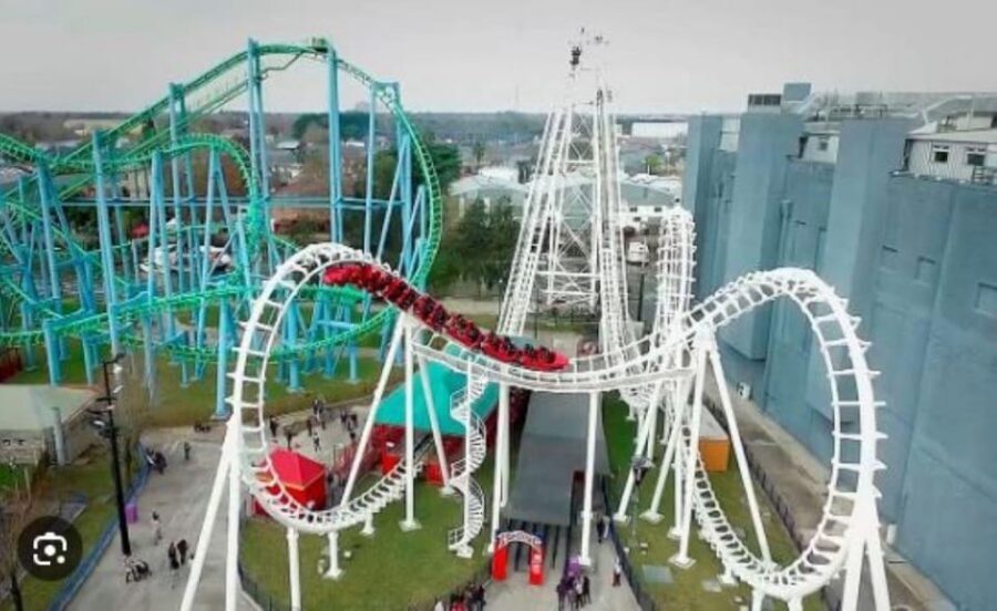 Buenos Aires: Parque de la costa Only Tickets Full passport. - Beyond coasters: water rides, boat fun, and mechanical games