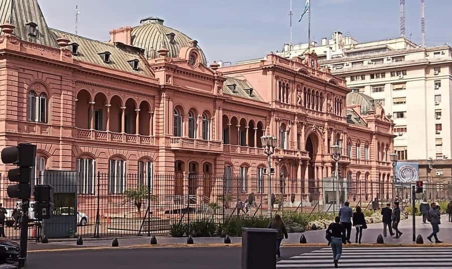 Buenos Aires Premium city tour with street food - Floralis Genérica and University of Buenos Aires Law School area: engineering meets academia
