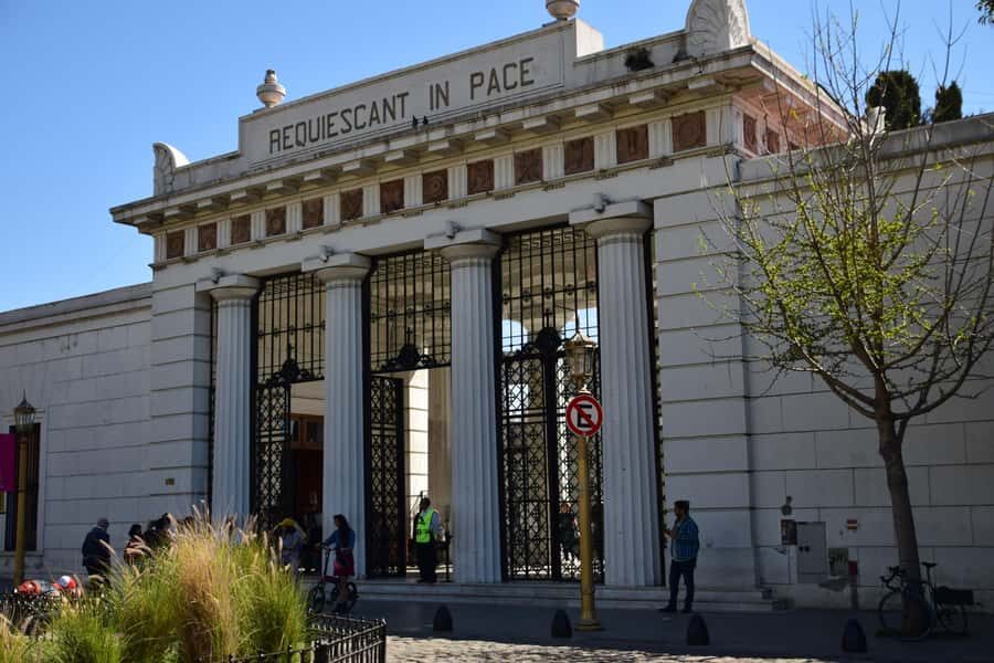 Buenos Aires: Private City Tour by Car with Hotel or Pickup - Price and logistics: what $440 per group really buys