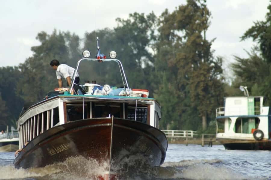 Buenos Aires: Tigre Delta Premium Boat Tour - Life on the islands: homes, schools, and churches you can’t get from a postcard