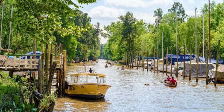Buenos Aires: Tigre Premium with Boat Ride - San Isidro Cathedral photo moments: timing your camera
