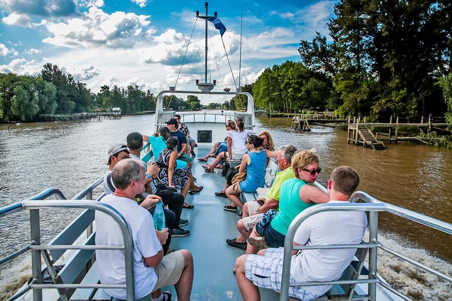 Buenos Aires: Tigre Premium with Boat Ride - Fruit Port visit: a quick working-port perspective