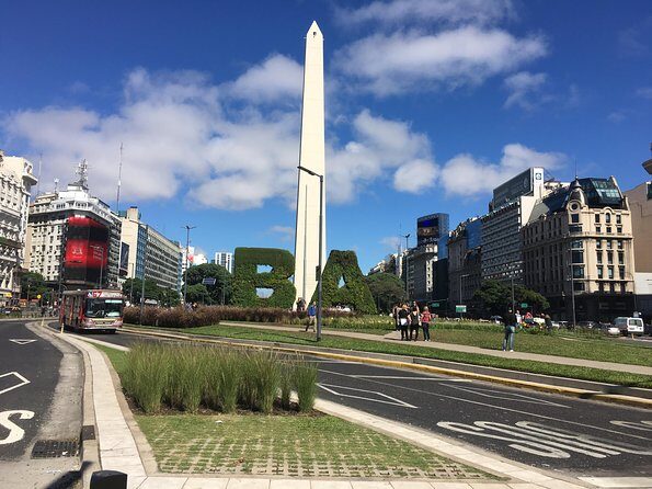 Buenos Aires Walking Tour with Local Guide and Optional Rooftop - Meeting Point at Defensa 831 and the 12:00 pm Start