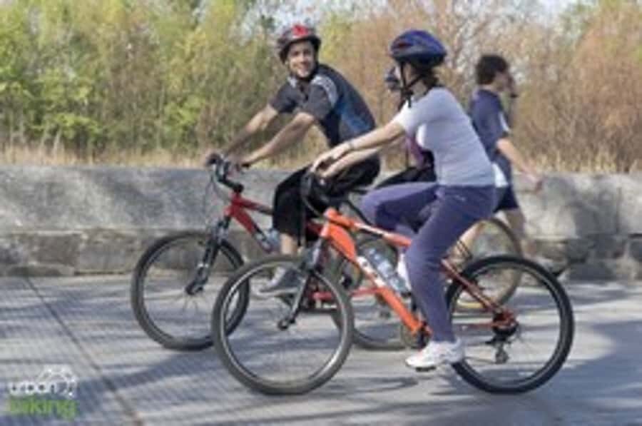 City Bike Tour in Palermo and Recoleta - Why biking Palermo and Recoleta feels like the smart way to see Buenos Aires