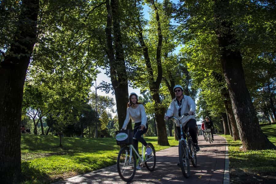 City Bike Tour in Palermo and Recoleta - The return ride through Barrio Norte, Palermo, and downtown