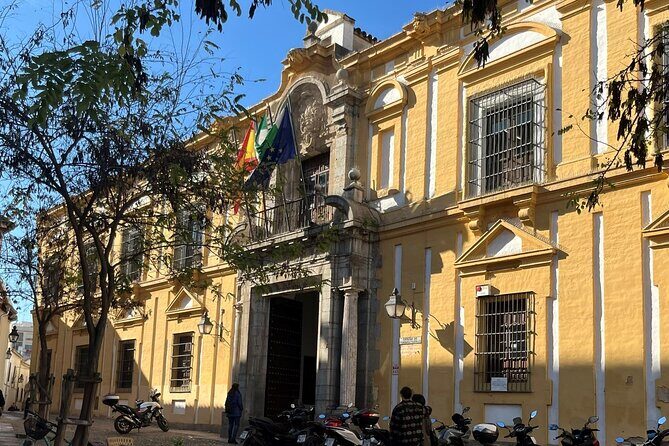 City of Caliphs: A Self-Guided Walking Tour of Córdoba’s History - Cordoban Patios and Calleja de las Flores: Color, Scent, and Shade