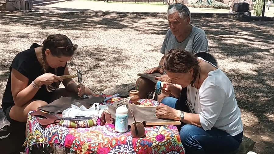 City of Salta: Alpaca and leather handicraft workshop in the open air! - What you make: billetera, card holder, or bracelet