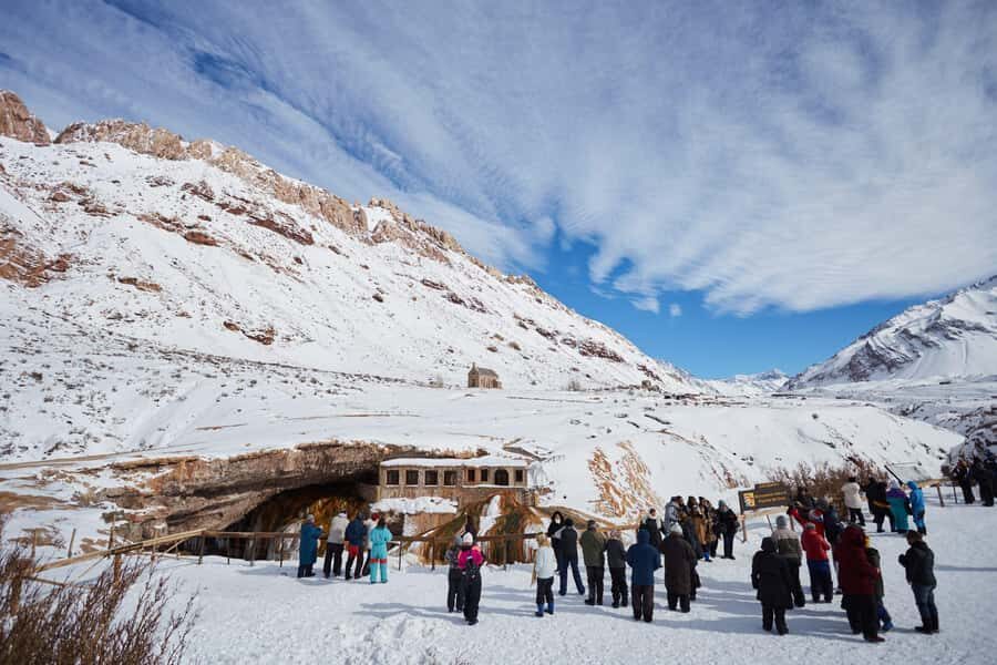 Classic Aconcagua Day Tour - Las Cuevas Border Town and Lunch: End the Day With a Different Feel