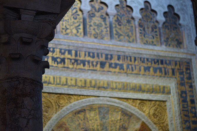 Cordoba Mosque Guided Tour - Inside the Mezquita: the double arches and mihrab you came for