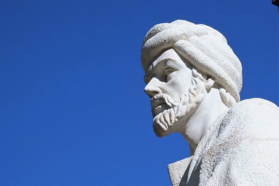 Córdoba: Private Walking Tour - San Bartolomé Chapel and church stops: details that reward attention