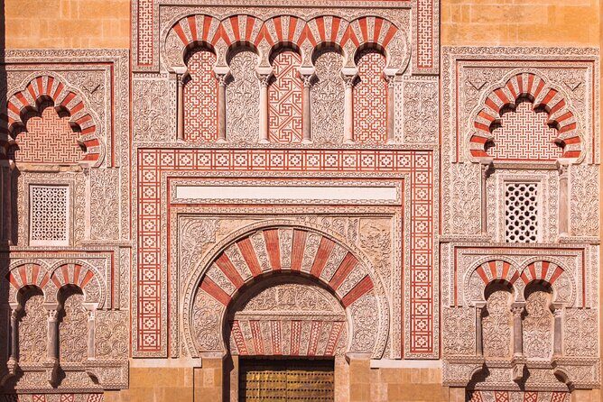 Córdoba Scavenger Hunt and City Highlights Walking Tour - How an app scavenger hunt changes Córdoba (for the better)