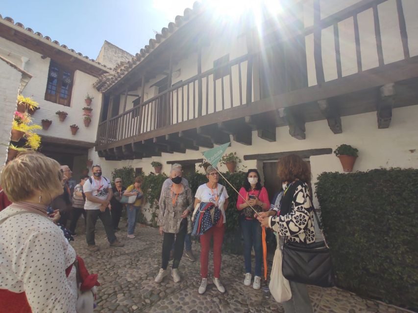 Córdoba: Tour of the three cultures to see the city in a day - Plaza del Potro and Calle Pedro Jiménez: a break you’ll appreciate