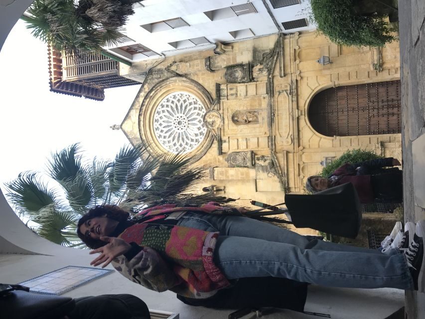 Córdoba: Tour of the three cultures to see the city in a day - Meet at Plaza de las Tendillas: a clean start point