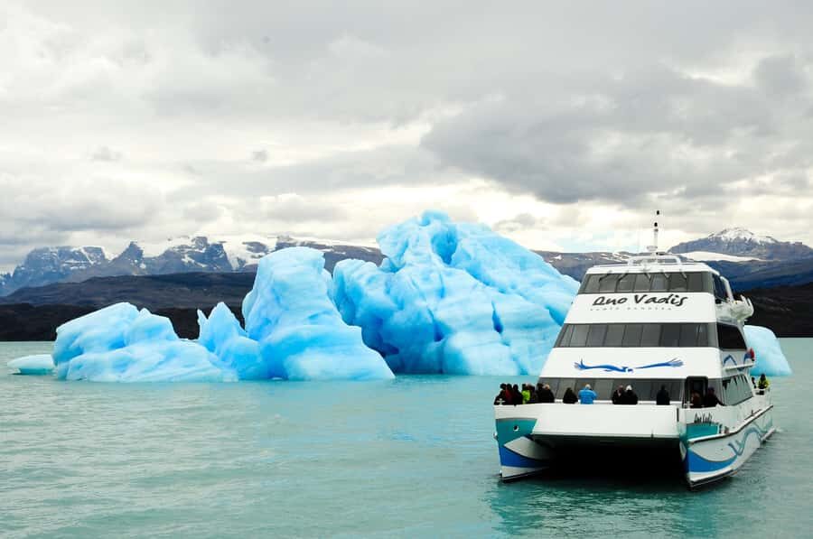 El Calafate: Lake Argentino Upsala Channel Glaciers Cruise - Spegazzini Channel and hanging glaciers: the build to the main act