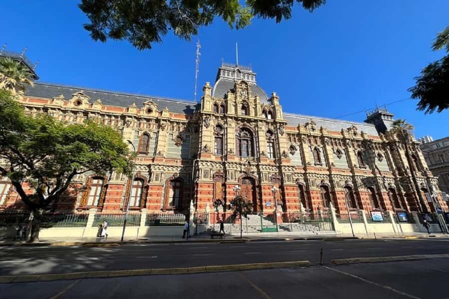 Exclusive Full-Day Private Tour in Buenos Aires - Logistics that affect your comfort: pickup, pacing, and rain plans