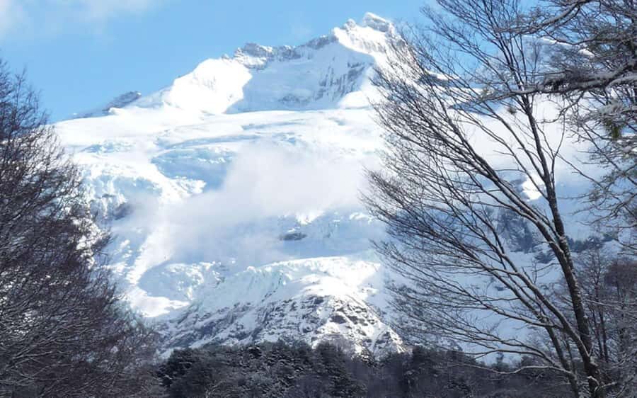 From Bariloche: Cerro Tronador Full-Day Tour - Lake Gutiérrez, streams, and those “stop and stare” curves