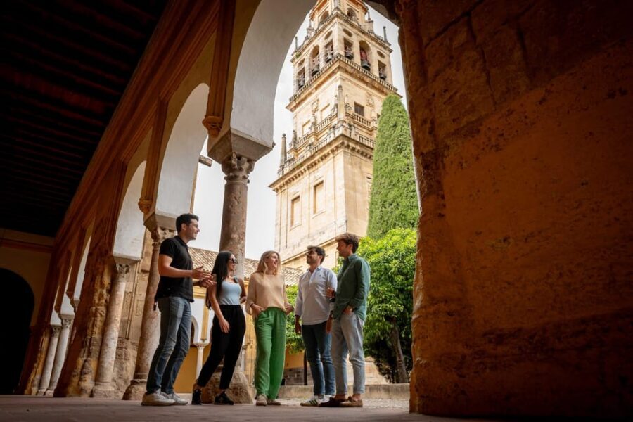 From Madrid: Córdoba Private Day Tour by High-Speed Train - The quick Córdoba guided walk: context between the big stops
