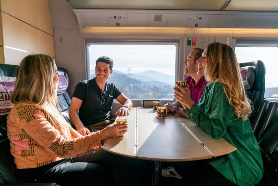 From Madrid: Córdoba Private Day Tour by High-Speed Train - The guides: the difference between info and good storytelling