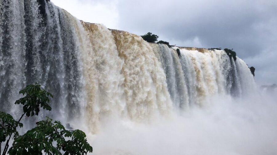 From Puerto Iguazu: Half-Day Brazilian Falls Excursion - What to bring for water spray, sun heat, and insects