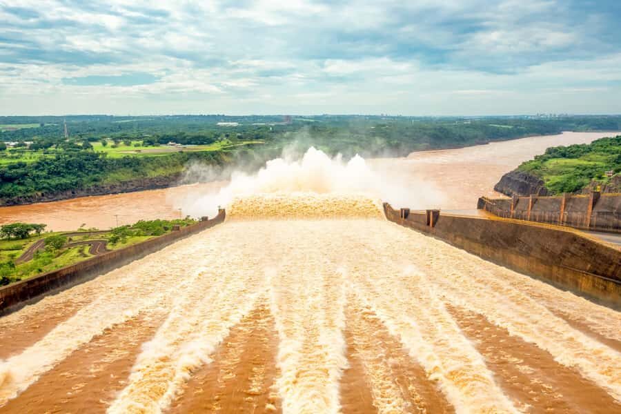 From Puerto Iguazu: Itaipu Dam Tour with Entrance Ticket - Visitor Center First: The 10-Minute Video and the Key Numbers