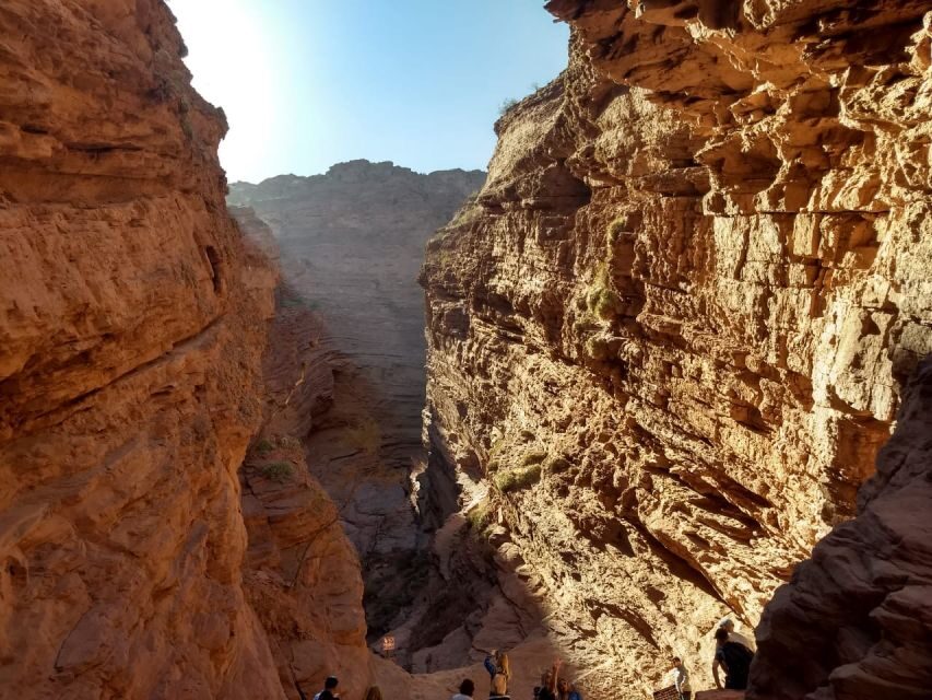From Salta: 2 Day Guided Trip to Cafayate & Salinas Grandes - Seven Colors Hill to Cuesta de Lipán to Salinas Grandes