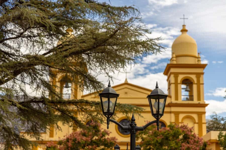 From Salta: The Calchaqui Valley Winery Tour in Cafayate - Pickup Reality: Salta Hotels, Meeting Points, and Peak Season Changes