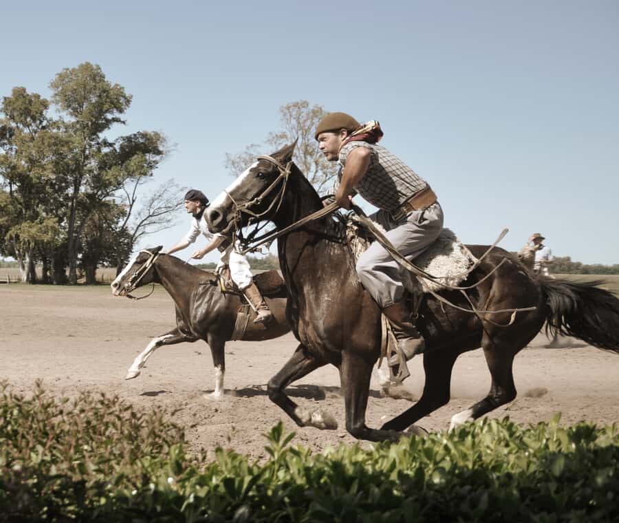 Full-Day at Santa Susana Ranch with BBQ, Drinks and Show - The grounds, chapel, and museum: past and present in one stop