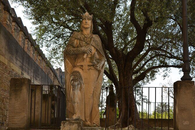 Gardens & Fortress of Catholic Kings Tickets & Tour in English - Who Should Book This (and Who Might Want a Different Plan)