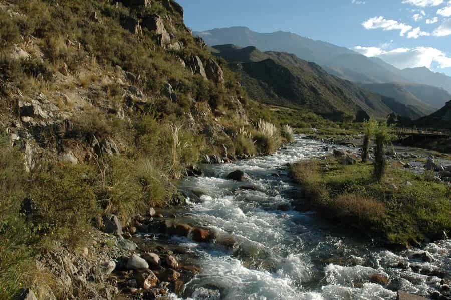 Half Day Rafting Mendoza River - Gear up: safety talk first, then the fun starts fast