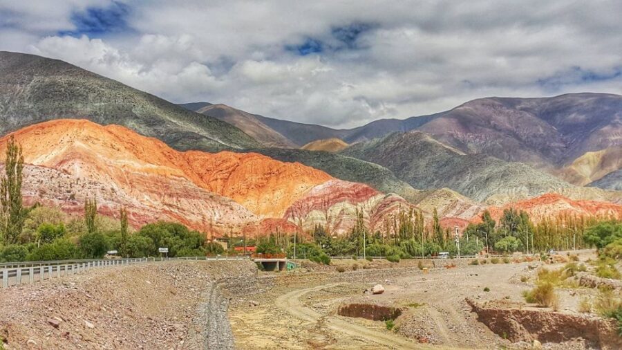 Hornocal: Tour of the 14 Colors Mountain & Humahuaca´s Gorge - Tropic of Capricornio: a short science-geography pause