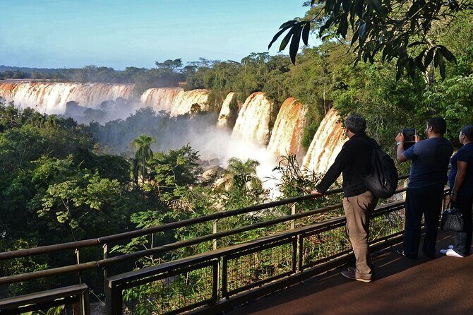Iguazu Falls: Argentinian Side with Boat Ride, Jungle-truck and Train - Upper Path walk: the core Iguazú views (and a breather)