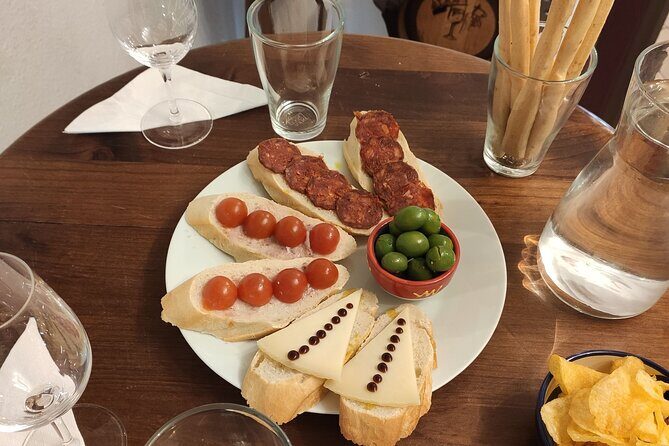 Indulge in Cordoba: Local Wines & Tapas Tasting - Food restrictions: what you need to do before you go