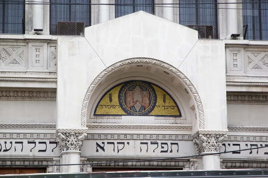 Jewish Sites Buenos Aires Private Walking and Car Tour - What the private guide style really changes