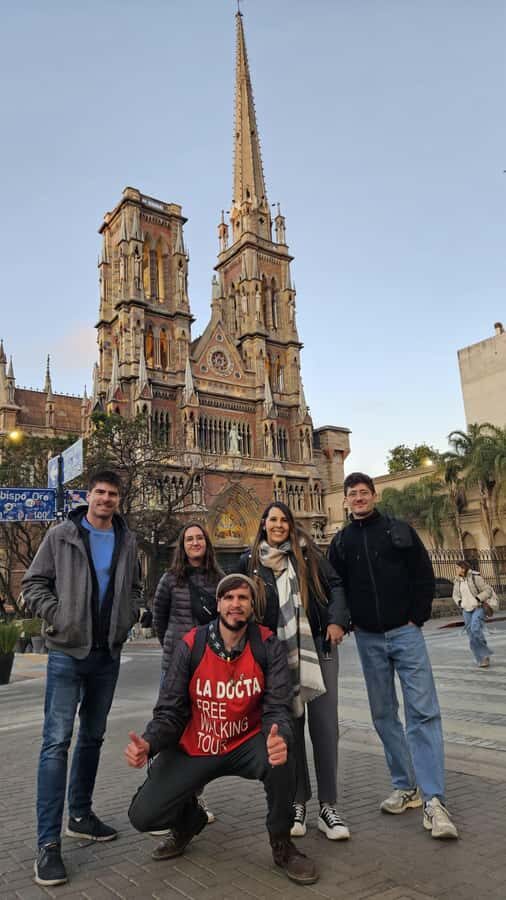 La Docta Free Walking Tour "Córdoba La Moderna". - The value trick: free to choose, not free to plan