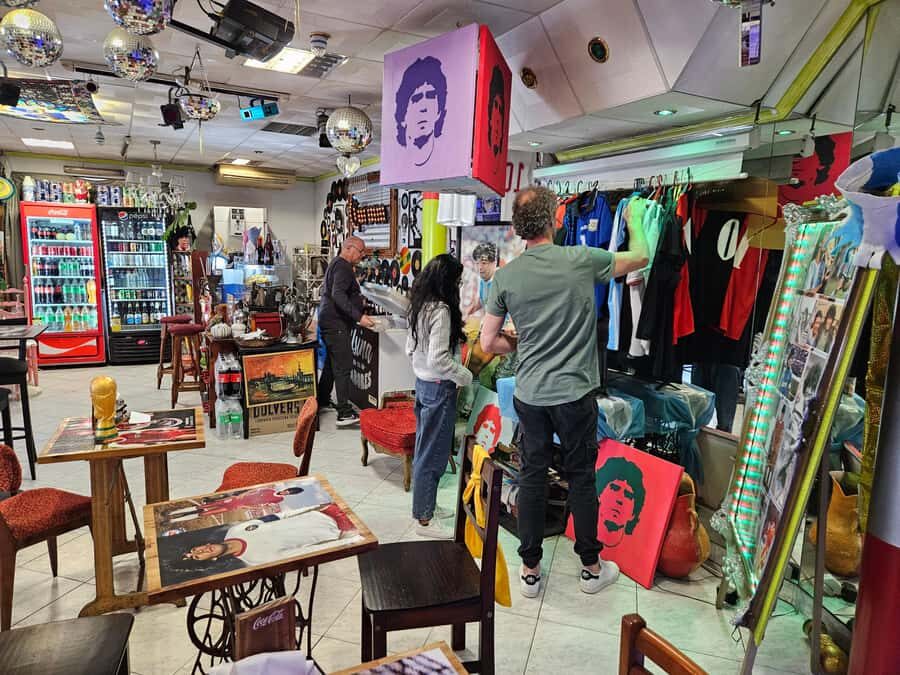 Maradona Tour: Murals, Chapel, Stadium, Museum, Casa D10S - Why the Maradona circuit works so well in one day