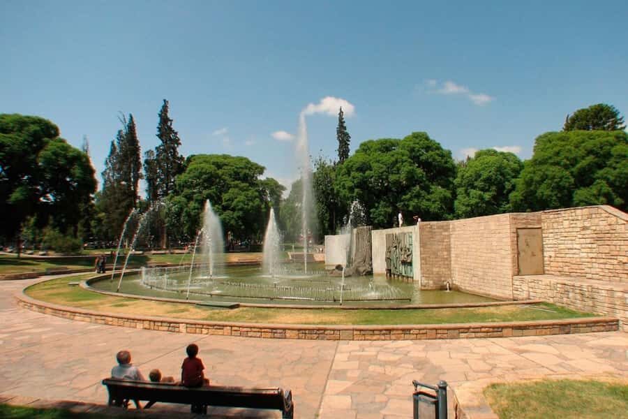 Mendoza: City tour with visit to General San Martin Park - FAQ